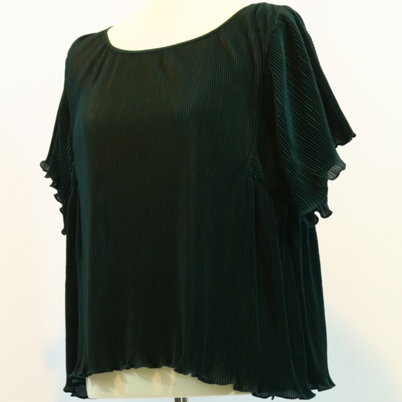 Lumiere Hunter Green Mini Accordion Pleated Top - Picture 4 of 8